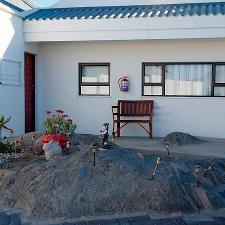 The Cormorant House Hotell Lüderitz Exteriör bild